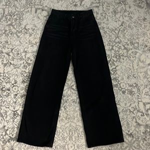 Black SHEIN High-waisted jeans